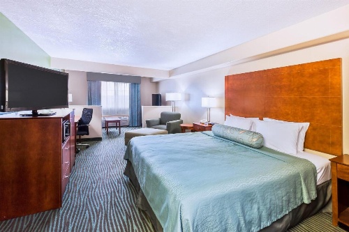 AmericInn by Wyndham Des Moines Airport image 17