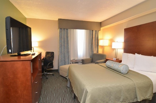 AmericInn by Wyndham Des Moines Airport image 4