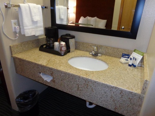 AmericInn by Wyndham Des Moines Airport image 6